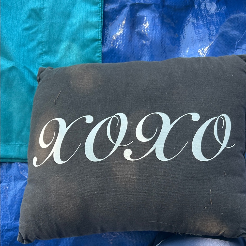 Xoxo pillow